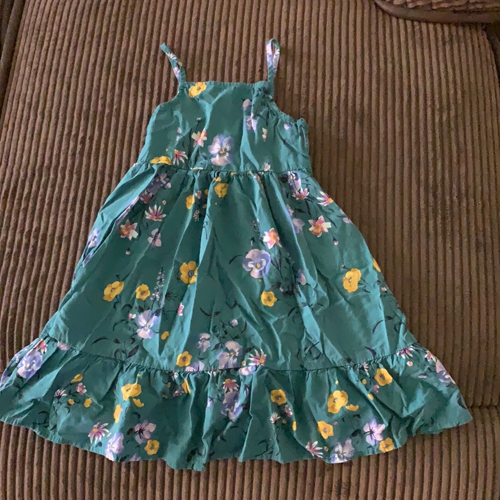 Cute summer dress (5T)